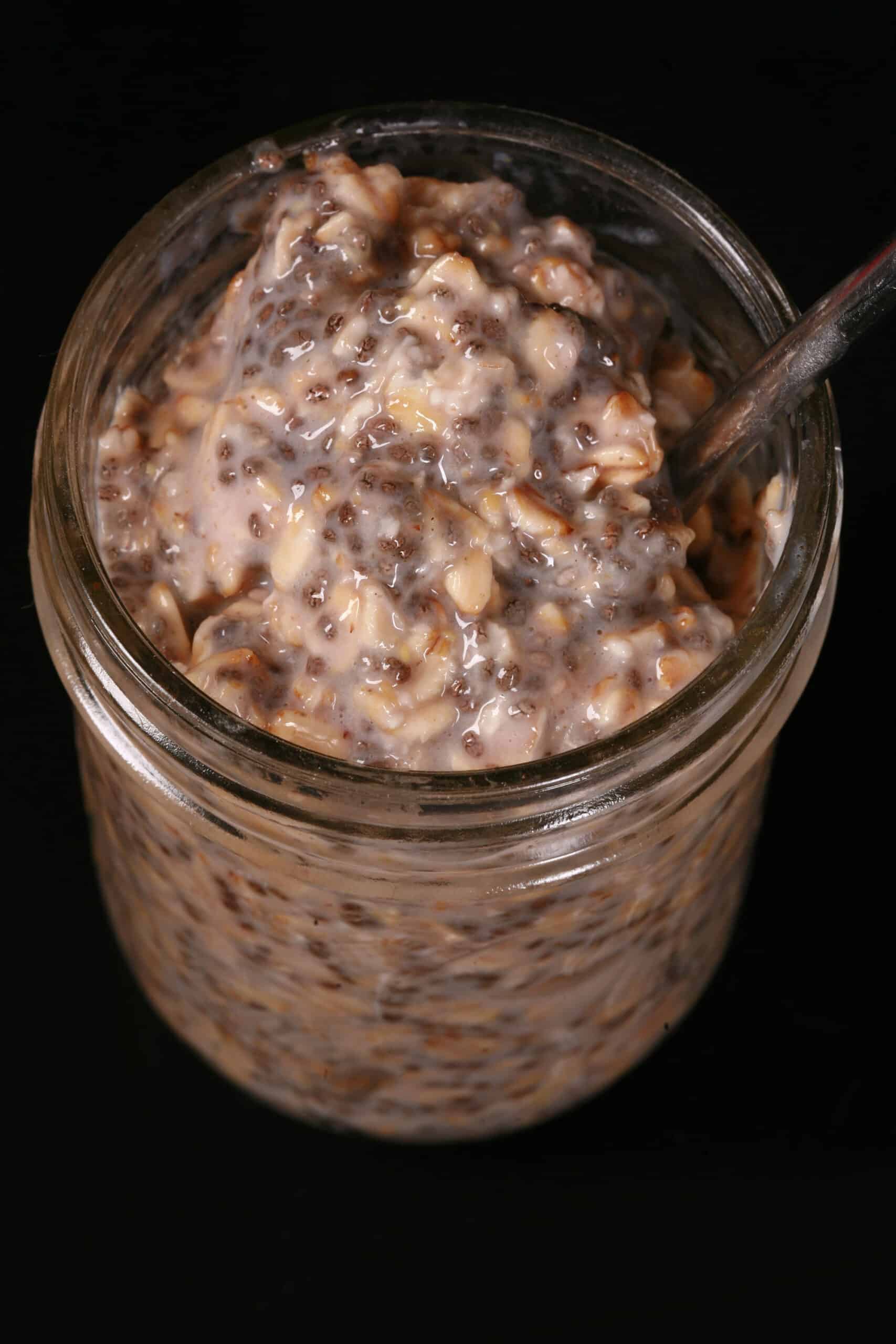 A single jar of high protein overnight oats.